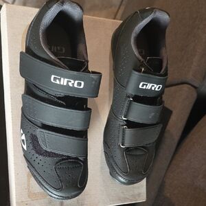 Giro Black Cycling Shoes with Straps